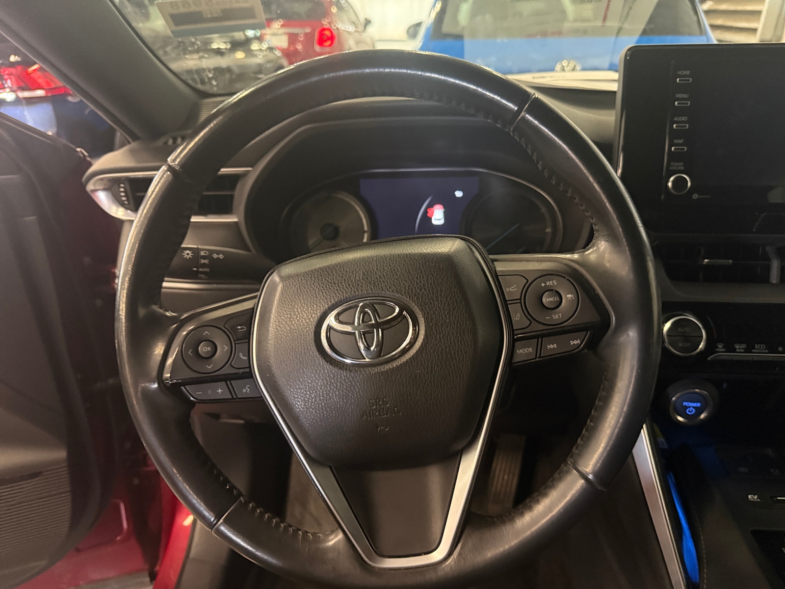 Thumbnail: 2022 Toyota Venza - 5