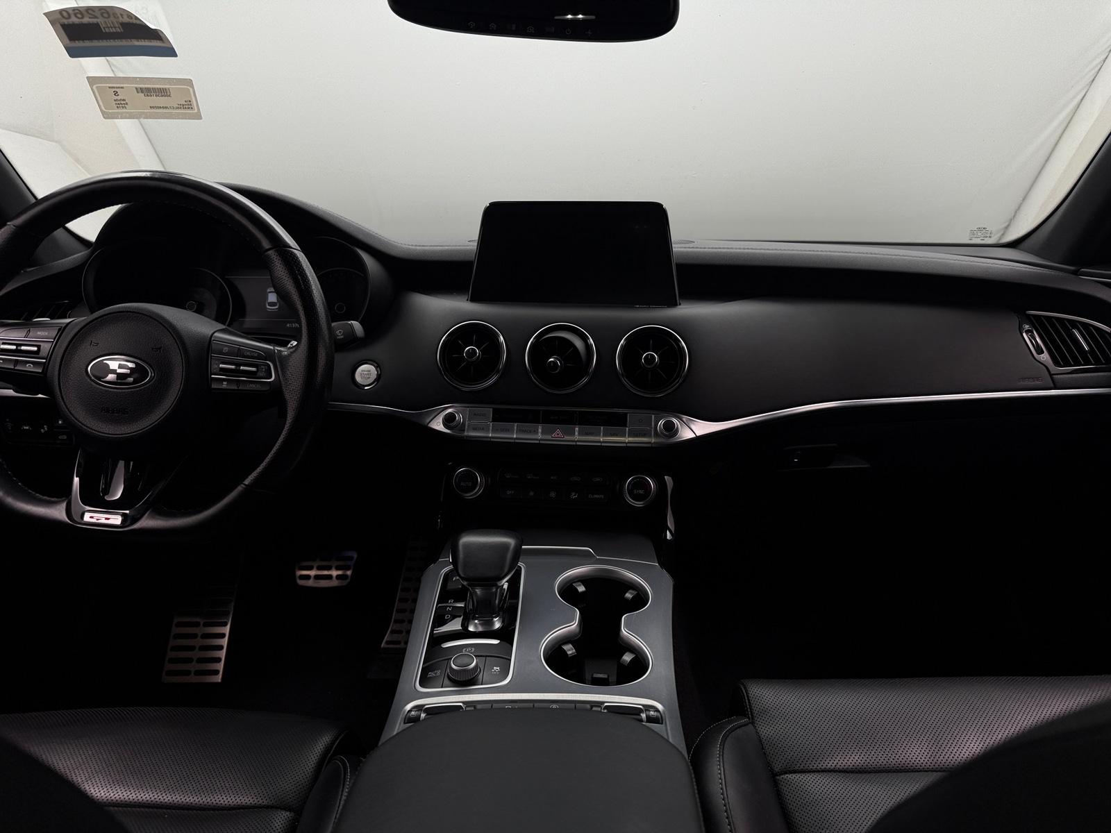 Thumbnail: 2018 Kia Stinger - 2