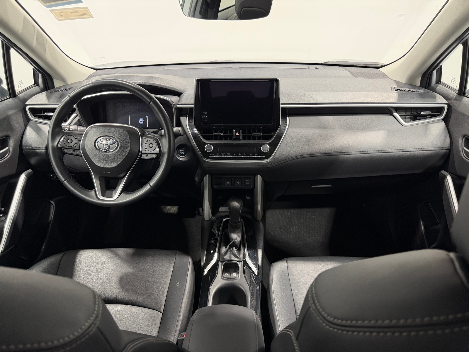 Thumbnail: 2025 Toyota Corolla Cross - 2