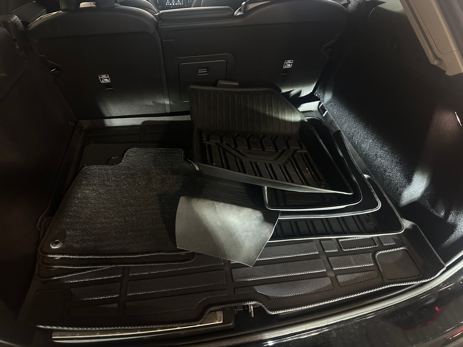 Thumbnail: 2025 Volvo XC60 - 6