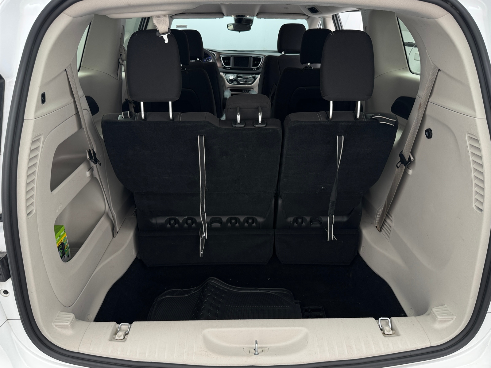 Thumbnail: 2024 Chrysler Voyager - 7