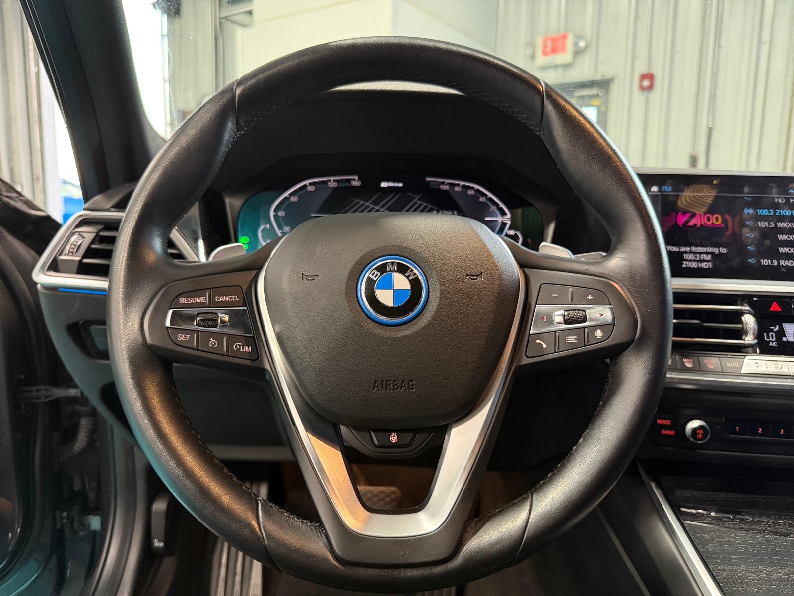 Thumbnail: 2022 BMW 3 Series - 4