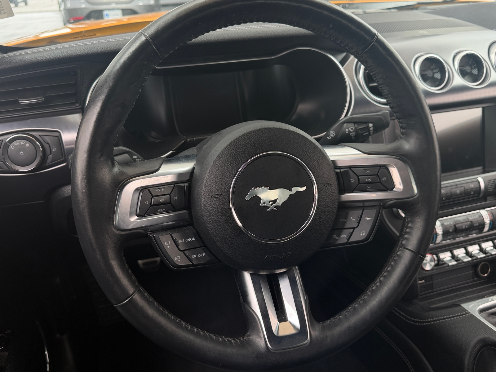 Thumbnail: 2022 Ford Mustang - 4