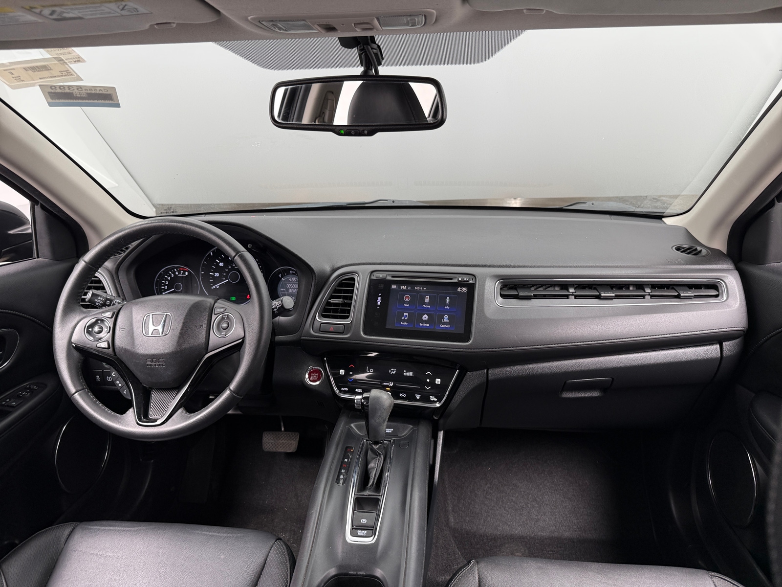 Thumbnail: 2017 Honda HR-V - 2