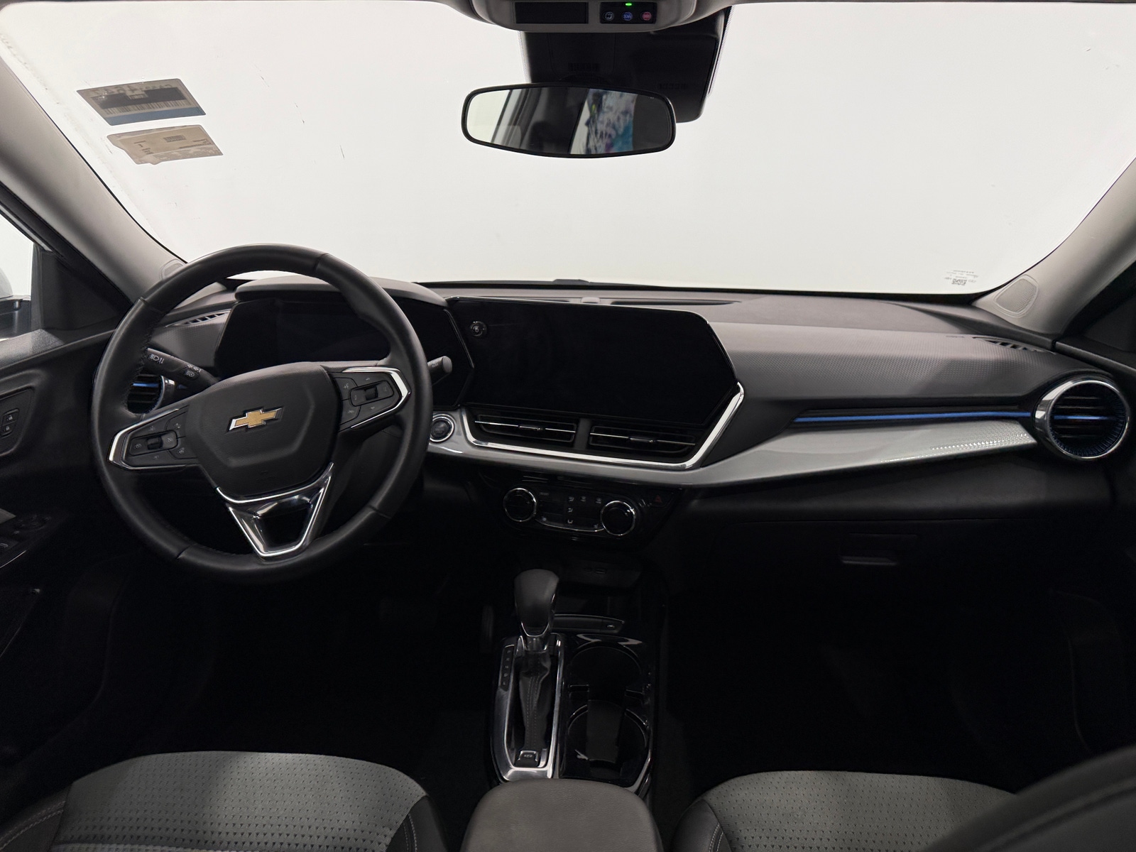 Thumbnail: 2025 Chevrolet Trax - 2