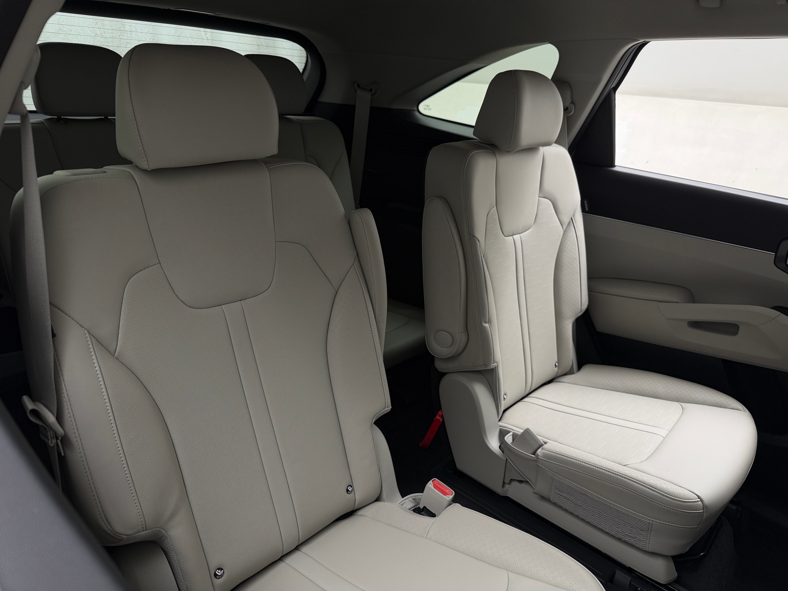 Thumbnail: 2025 Kia Sorento - 5