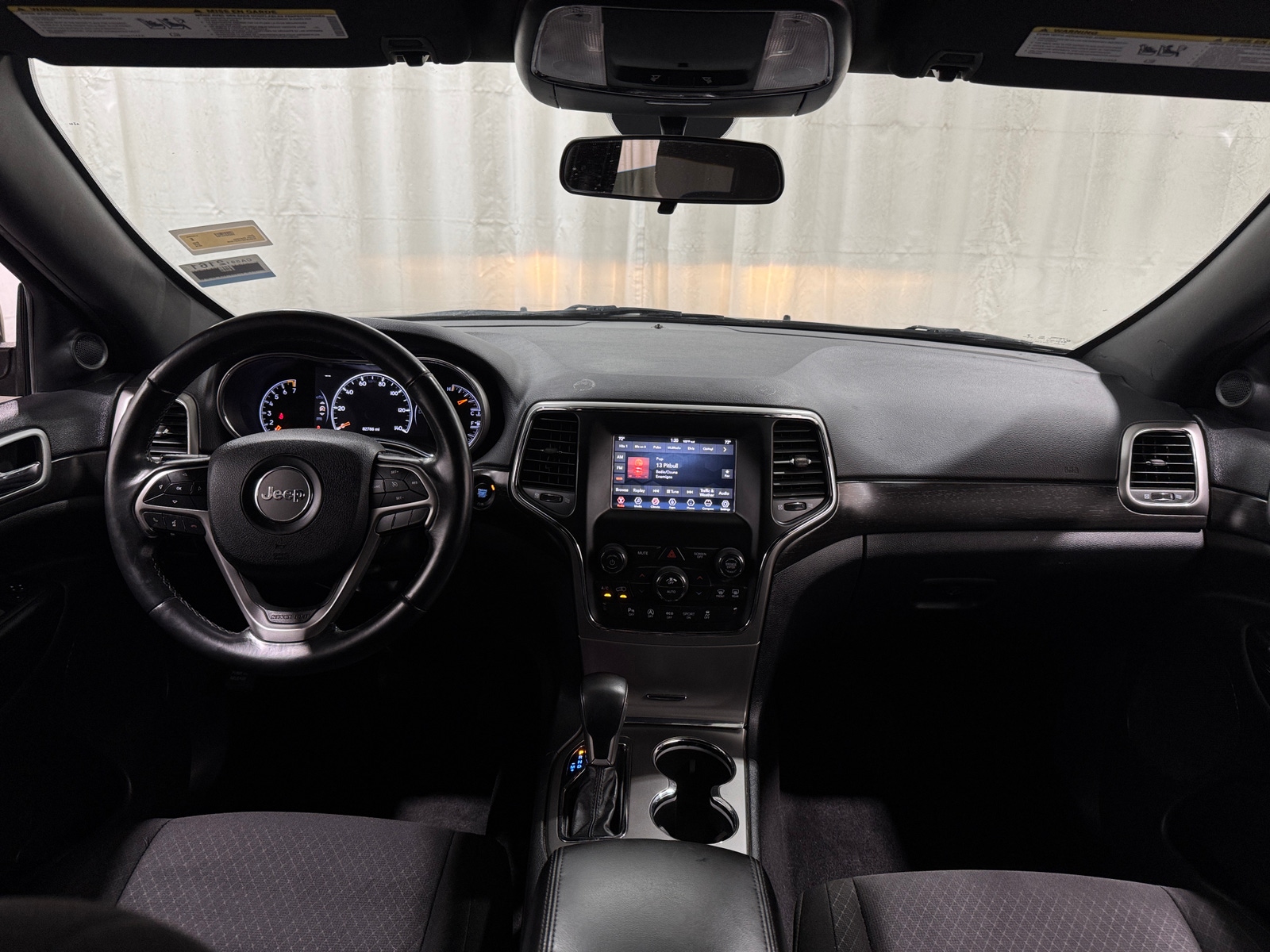 Thumbnail: 2018 Jeep Grand Cherokee - 3