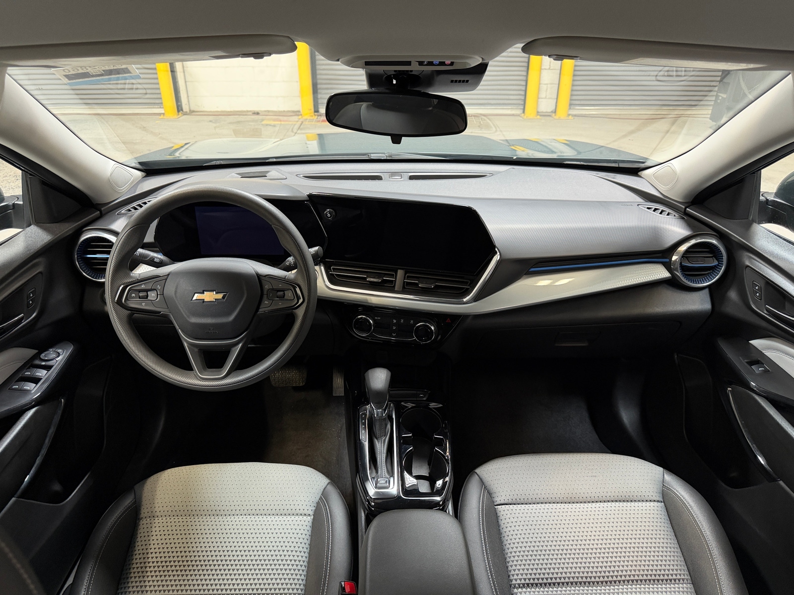 Thumbnail: 2025 Chevrolet Trax - 2