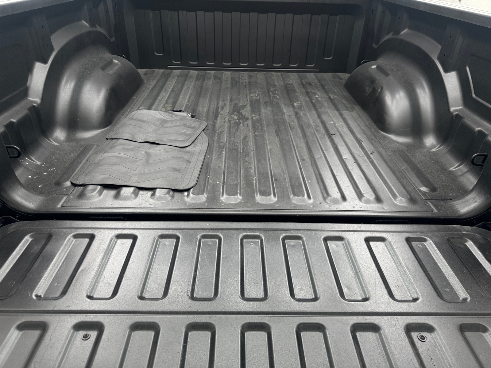 Thumbnail: 2024 RAM 1500 - 6