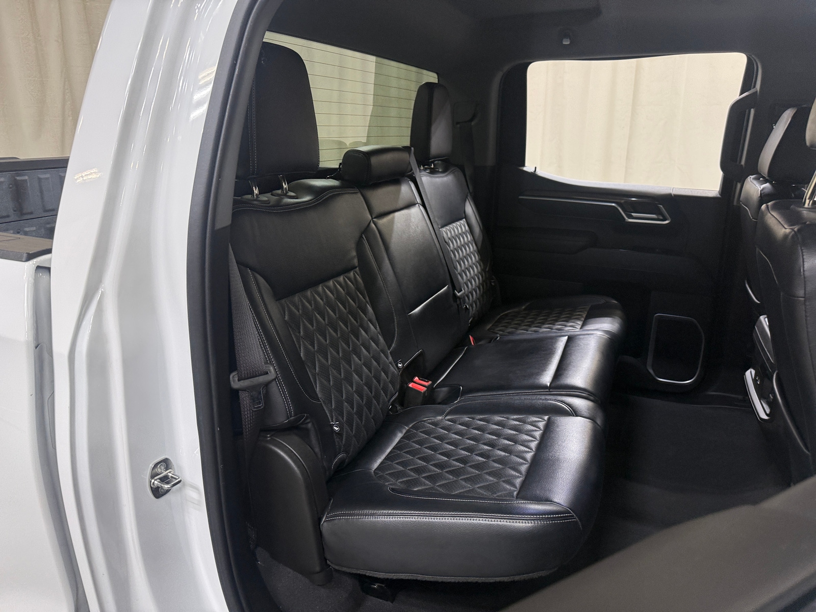 Thumbnail: 2022 Chevrolet Silverado 1500 - 6