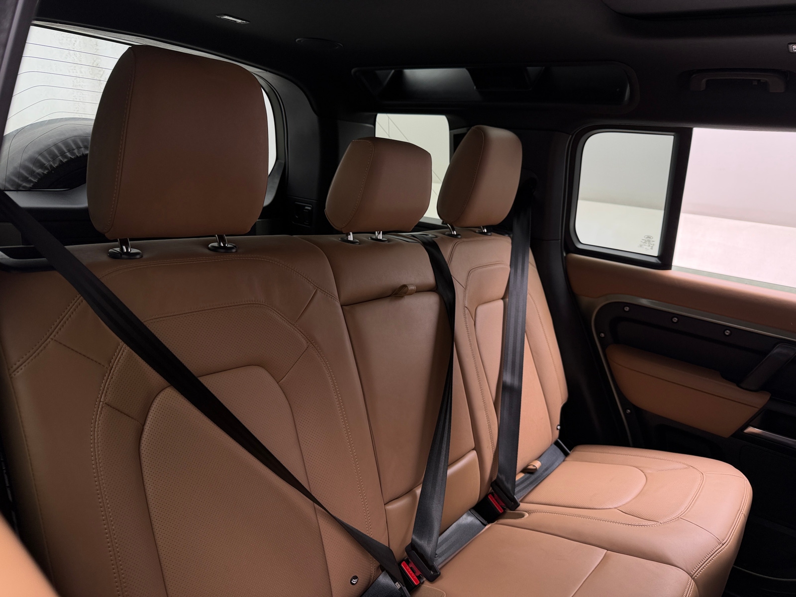 Thumbnail: 2025 Land Rover Defender - 6