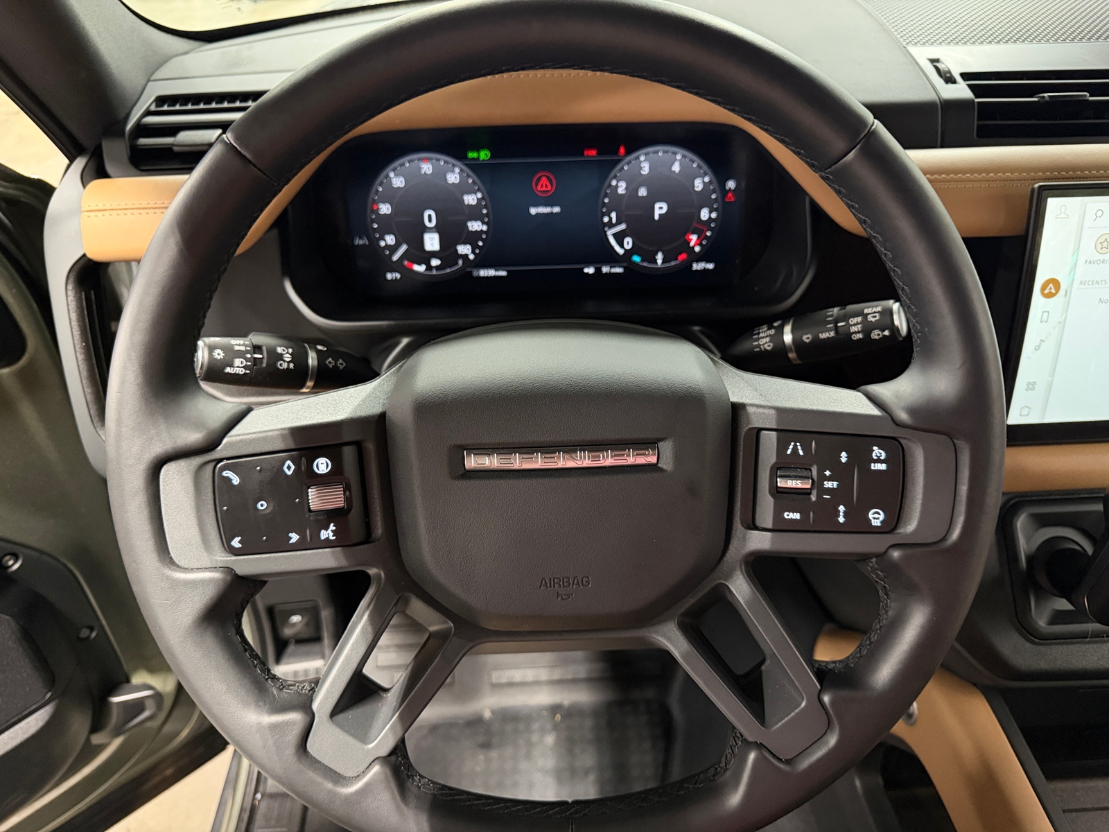Thumbnail: 2025 Land Rover Defender - 5