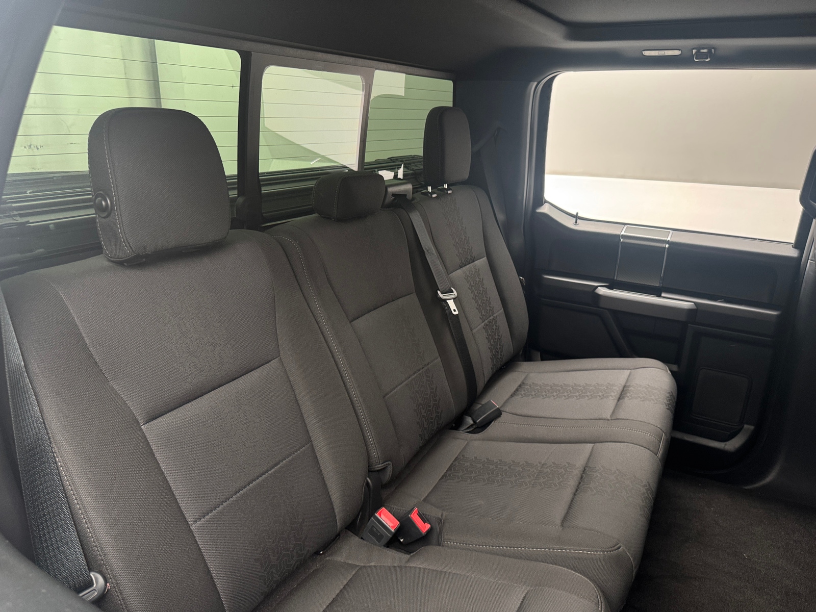 Thumbnail: 2018 Ford Econoline - 6