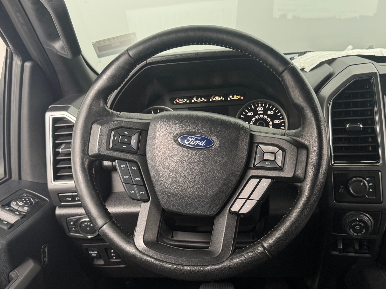 Thumbnail: 2018 Ford Econoline - 5