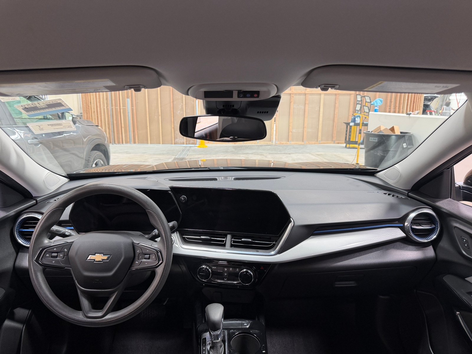 Thumbnail: 2025 Chevrolet Trax - 3