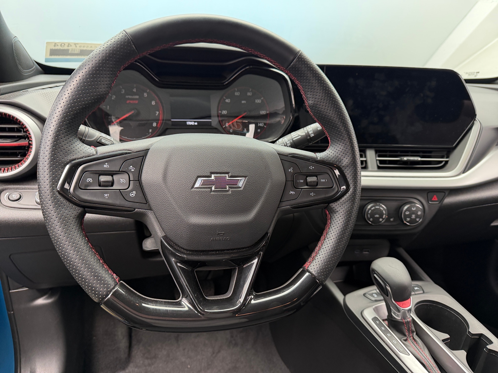 Thumbnail: 2025 Chevrolet Trax - 5