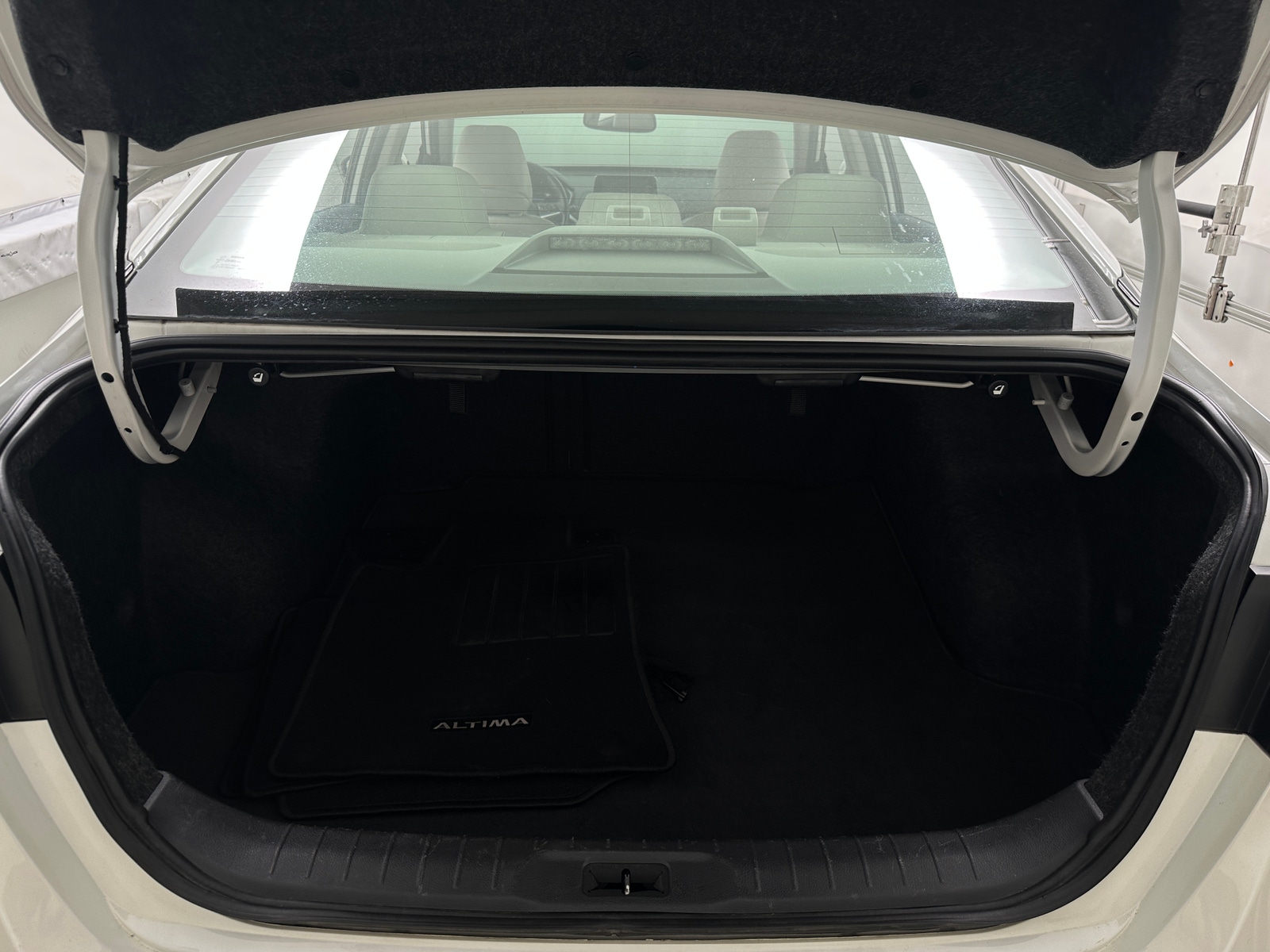 Thumbnail: 2019 Nissan Altima - 6