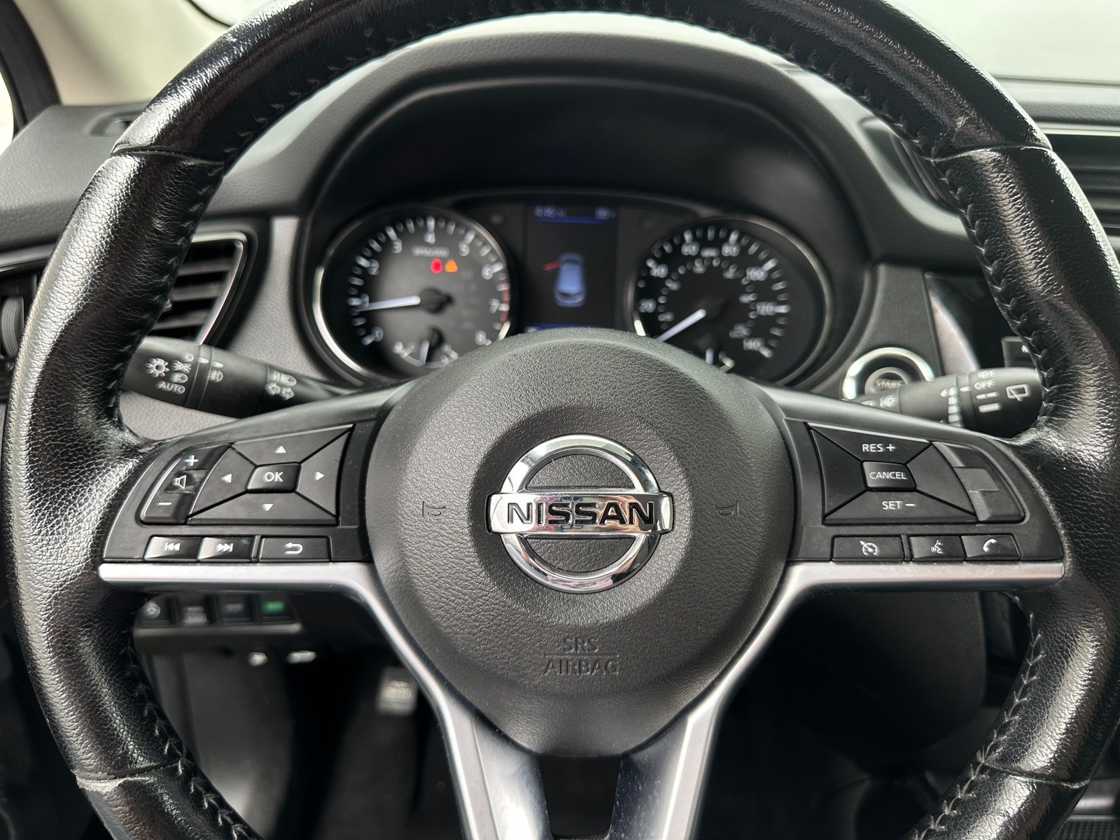 Thumbnail: 2021 Nissan Rogue Sport - 5