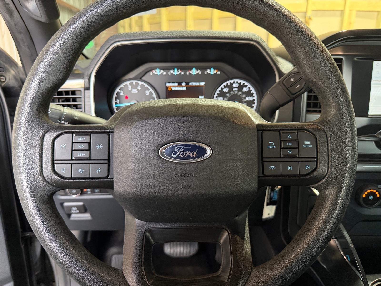 Thumbnail: 2022 Ford Econoline - 5
