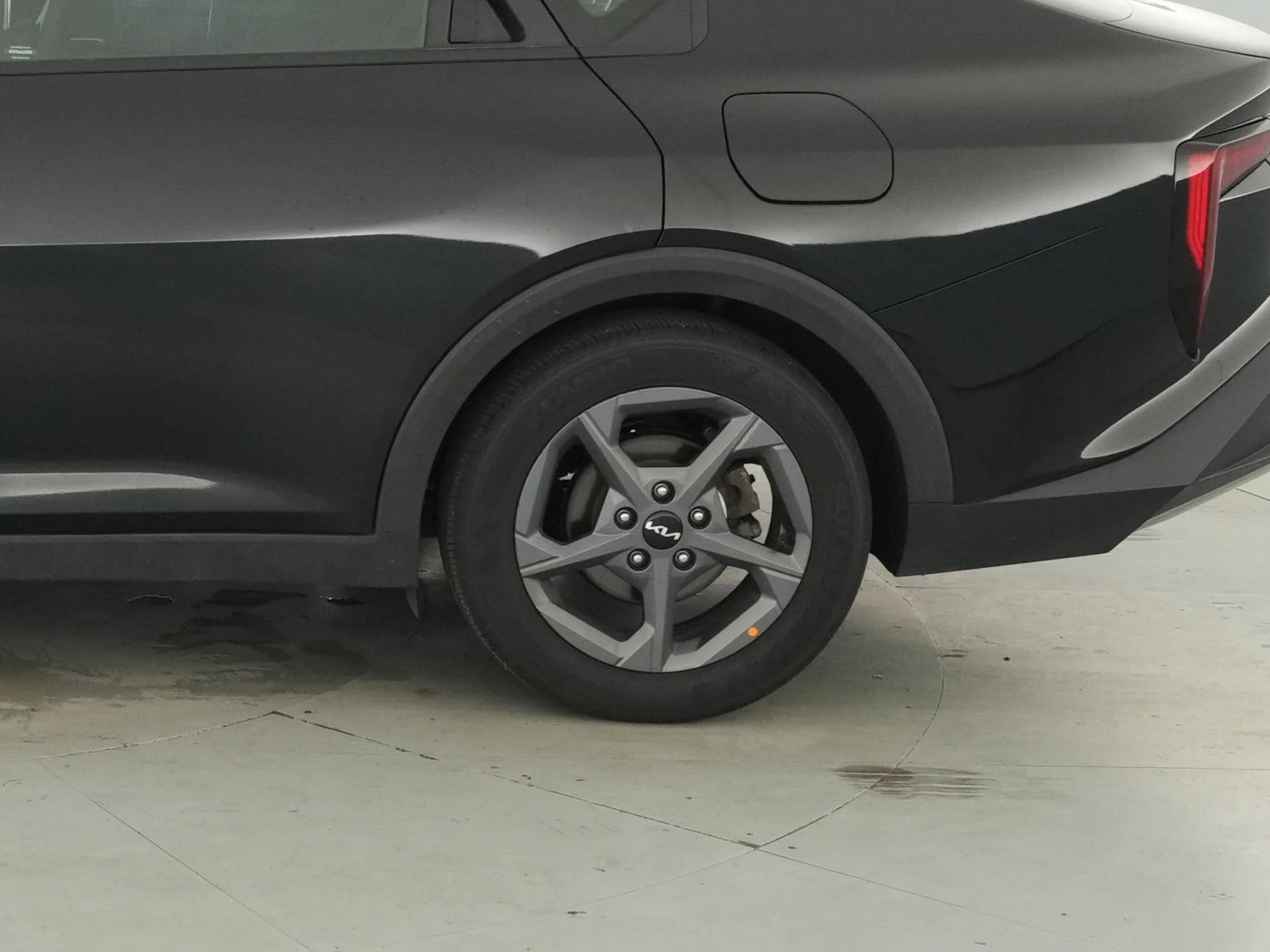 2025 Kia K4 LXS - Photo 16