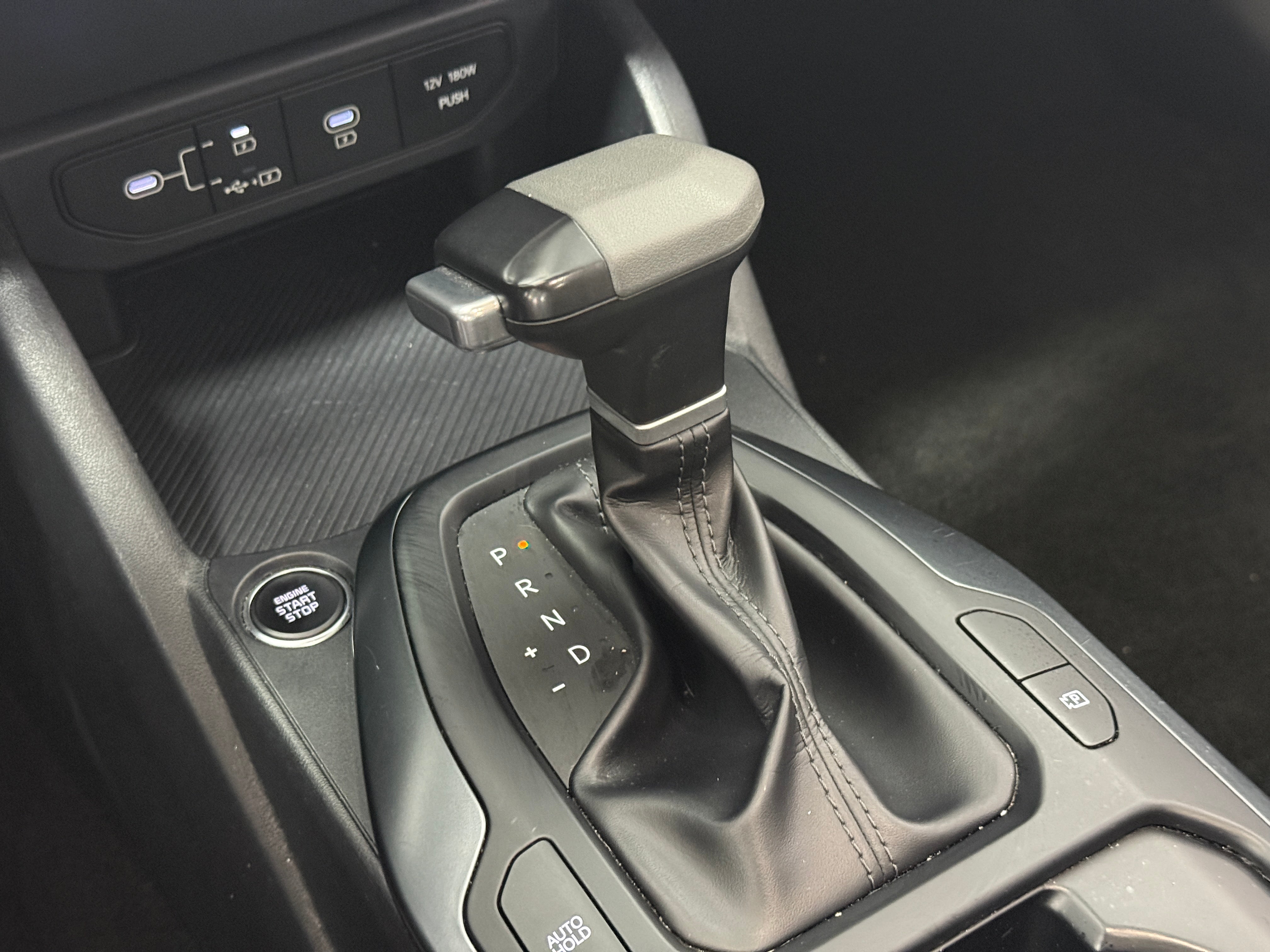 2025 Kia K4 LXS - Photo 17