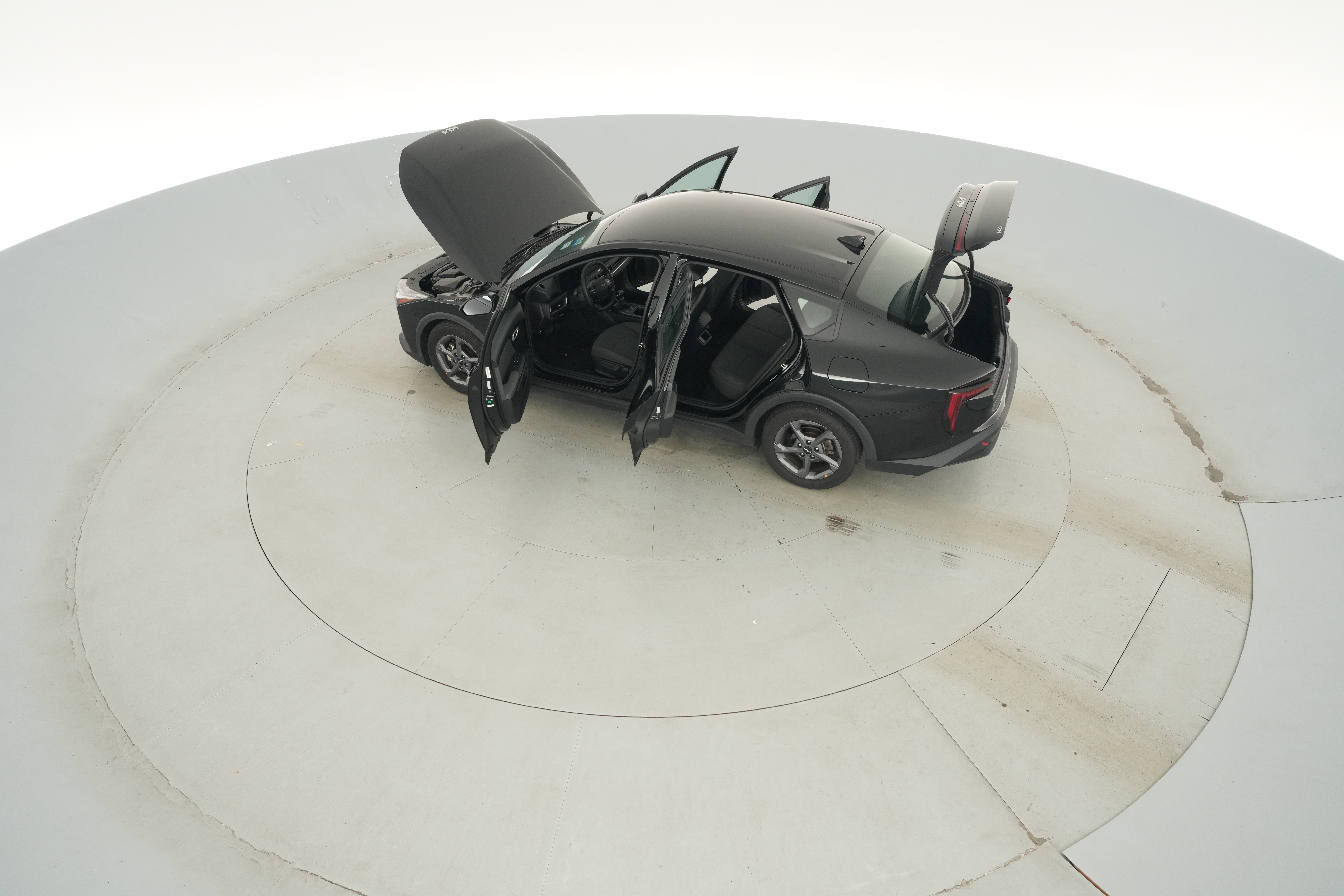 2025 Kia K4 LXS - Photo 44