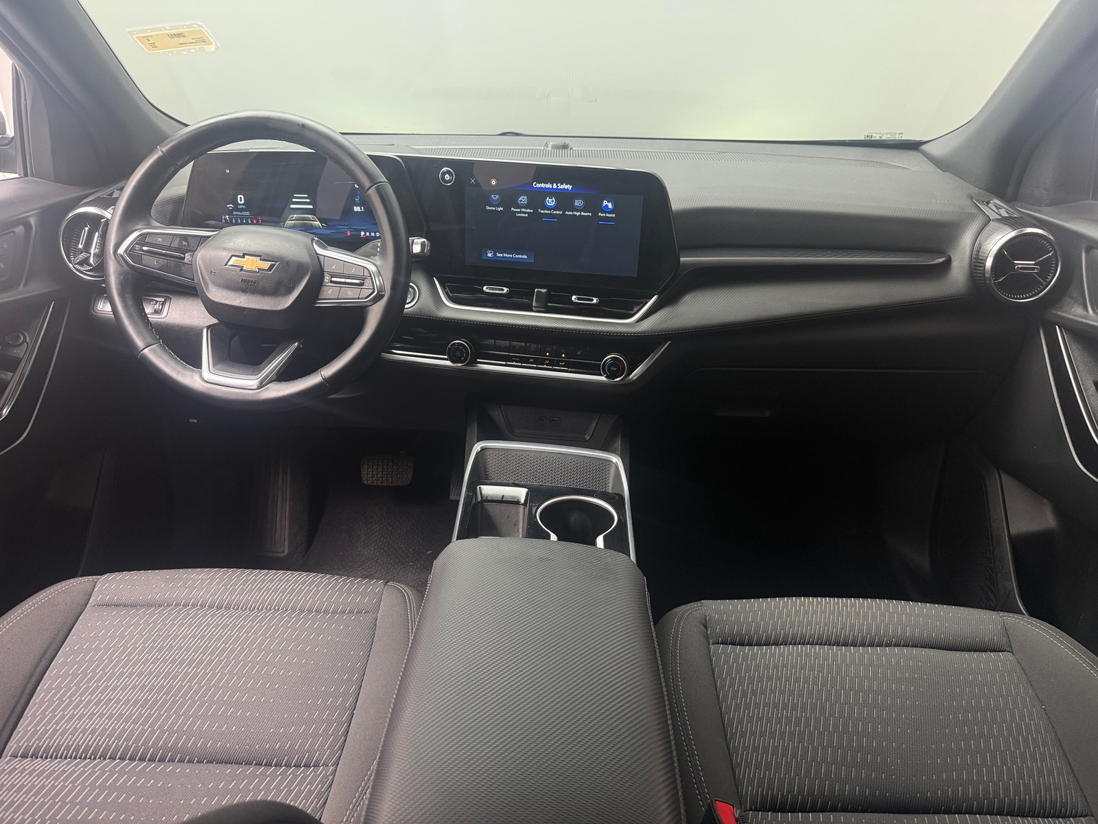 Thumbnail: 2025 Chevrolet Equinox - 3