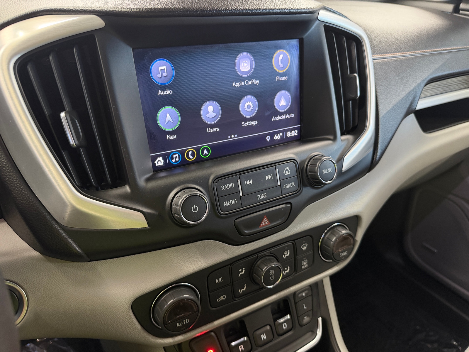 Thumbnail: 2018 GMC Terrain - 3