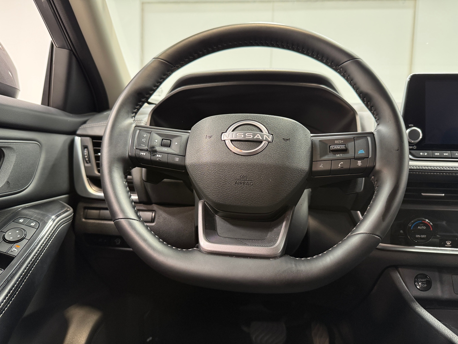 Thumbnail: 2025 Nissan Rogue - 5