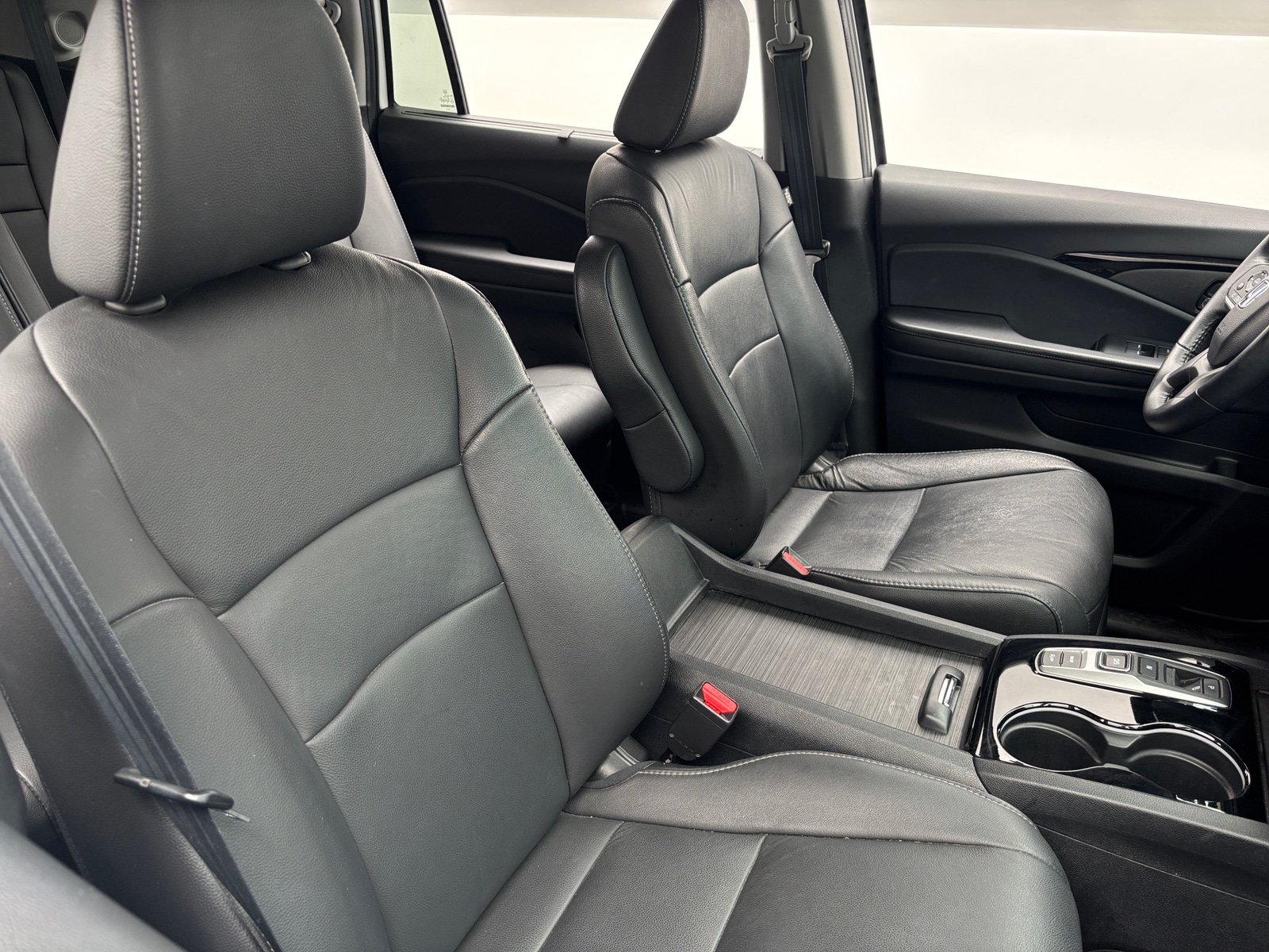 Thumbnail: 2020 Honda Pilot - 2