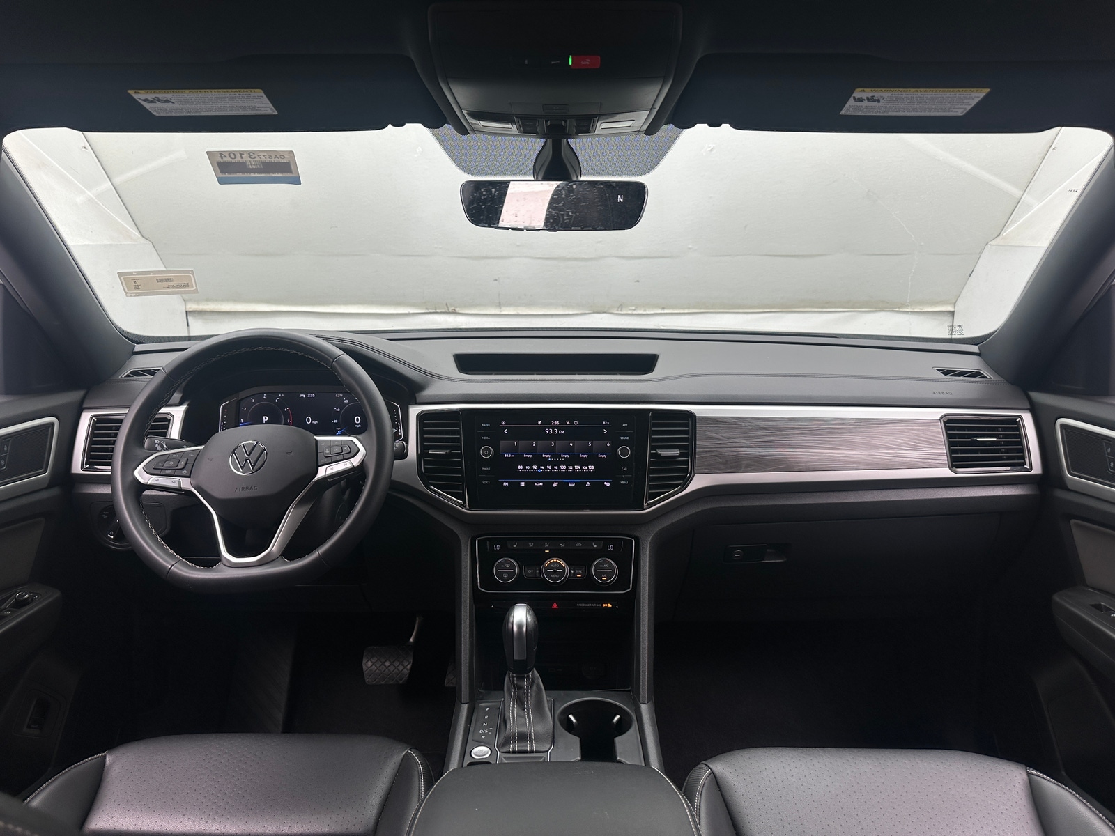 Thumbnail: 2023 Volkswagen Atlas - 3