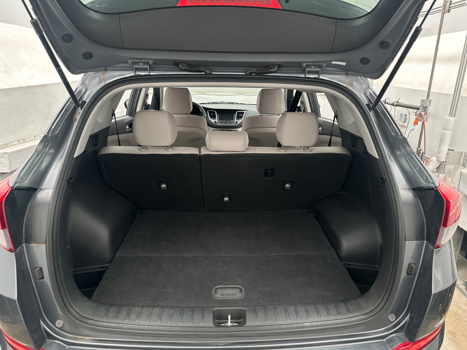 Thumbnail: 2018 Hyundai Tucson - 7