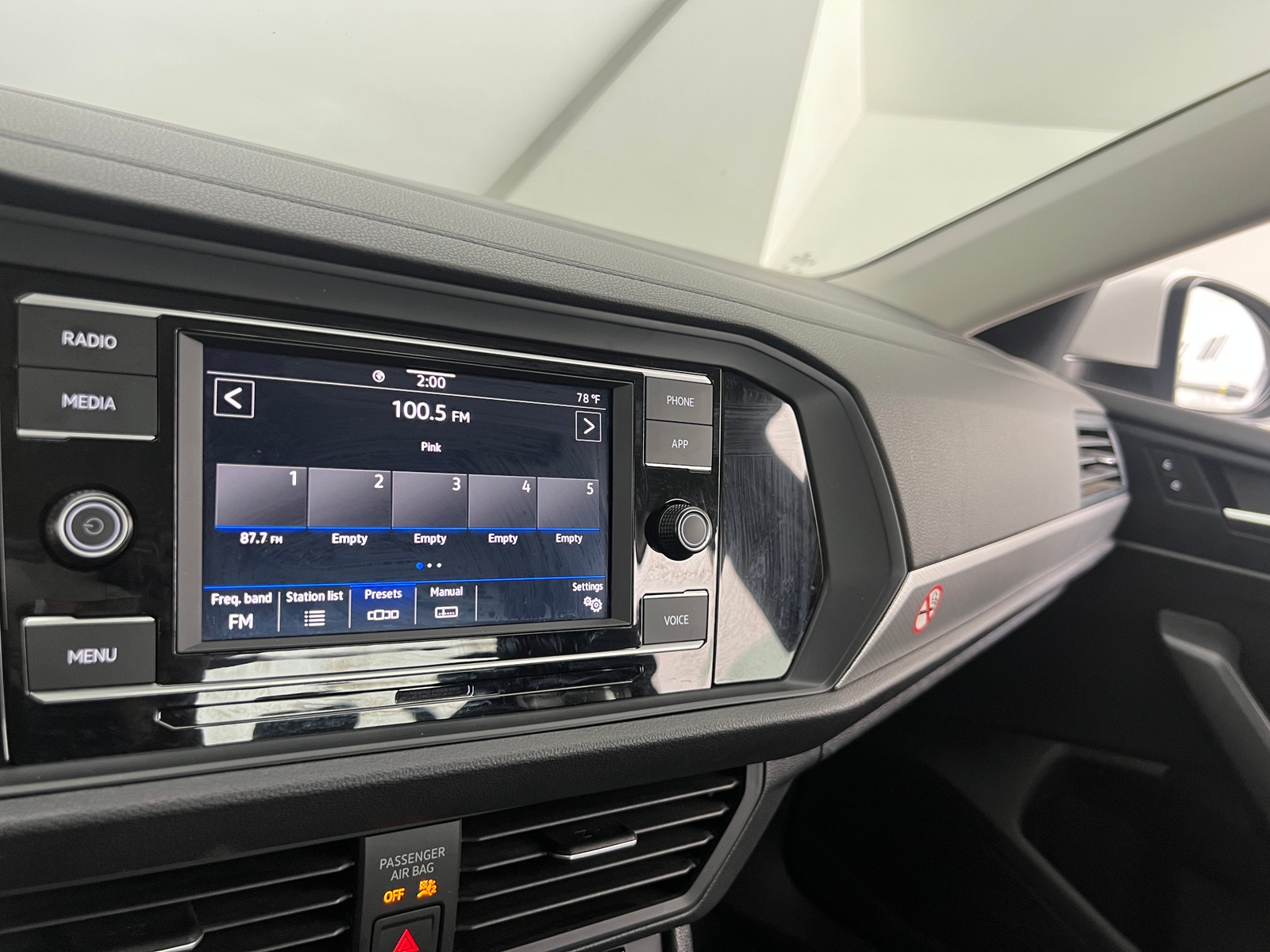 Thumbnail: 2024 Volkswagen Jetta - 4