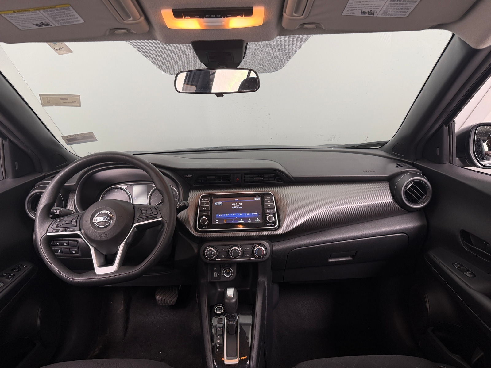 Thumbnail: 2020 Nissan Kicks - 3