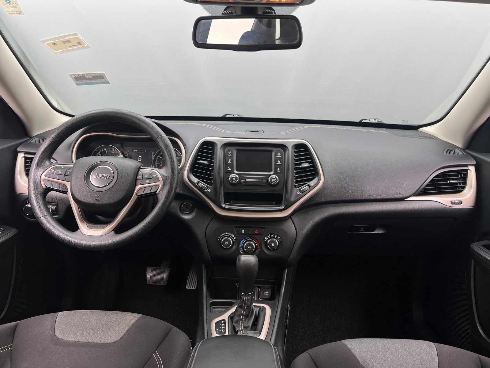 Thumbnail: 2015 Jeep Cherokee - 3