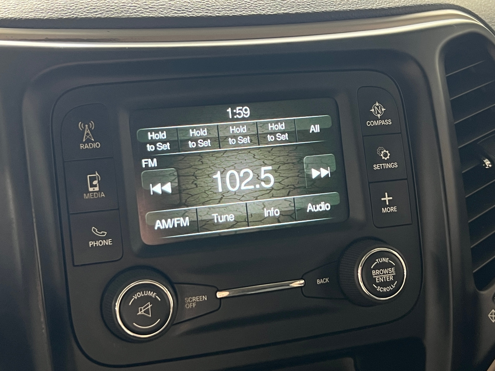 Thumbnail: 2015 Jeep Cherokee - 4