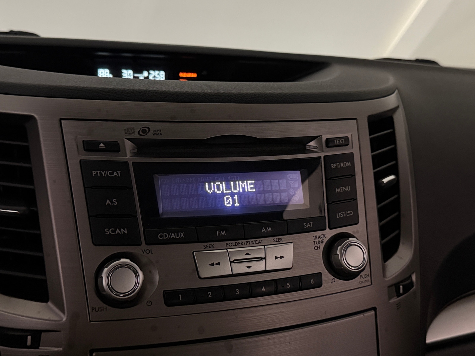 Thumbnail: 2013 Subaru Outback - 4