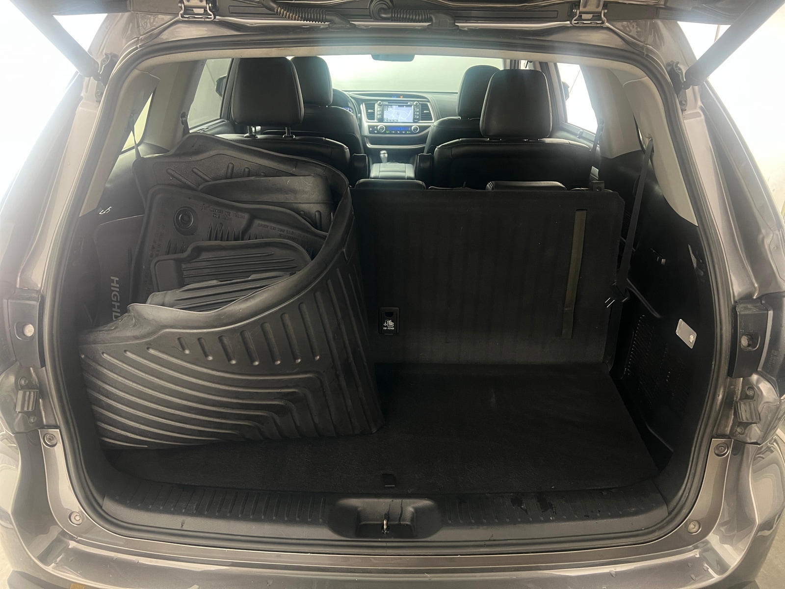 Thumbnail: 2018 Toyota Highlander - 6
