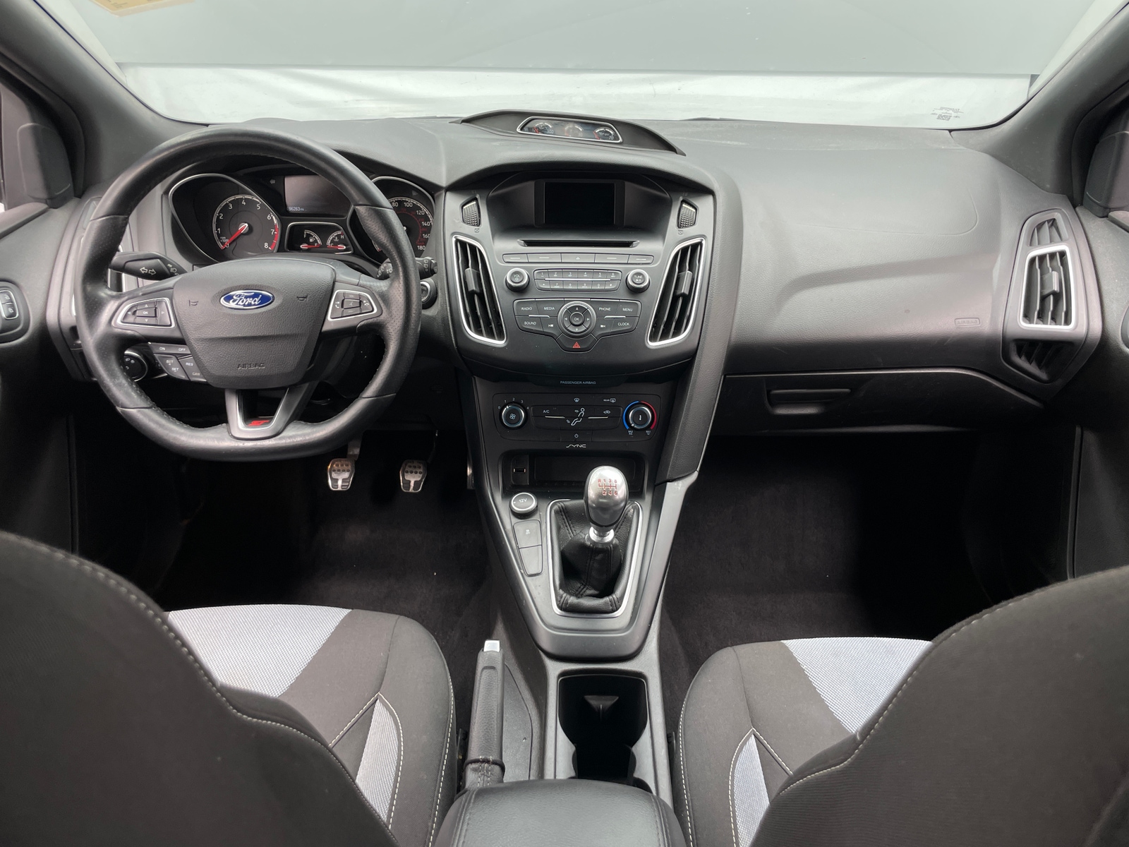 Thumbnail: 2016 Ford Focus - 3