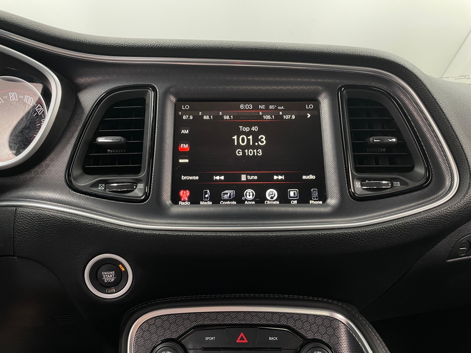 Thumbnail: 2016 Dodge Challenger - 2