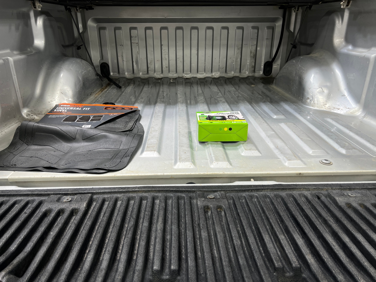 Thumbnail: 2013 Ford Econoline - 6
