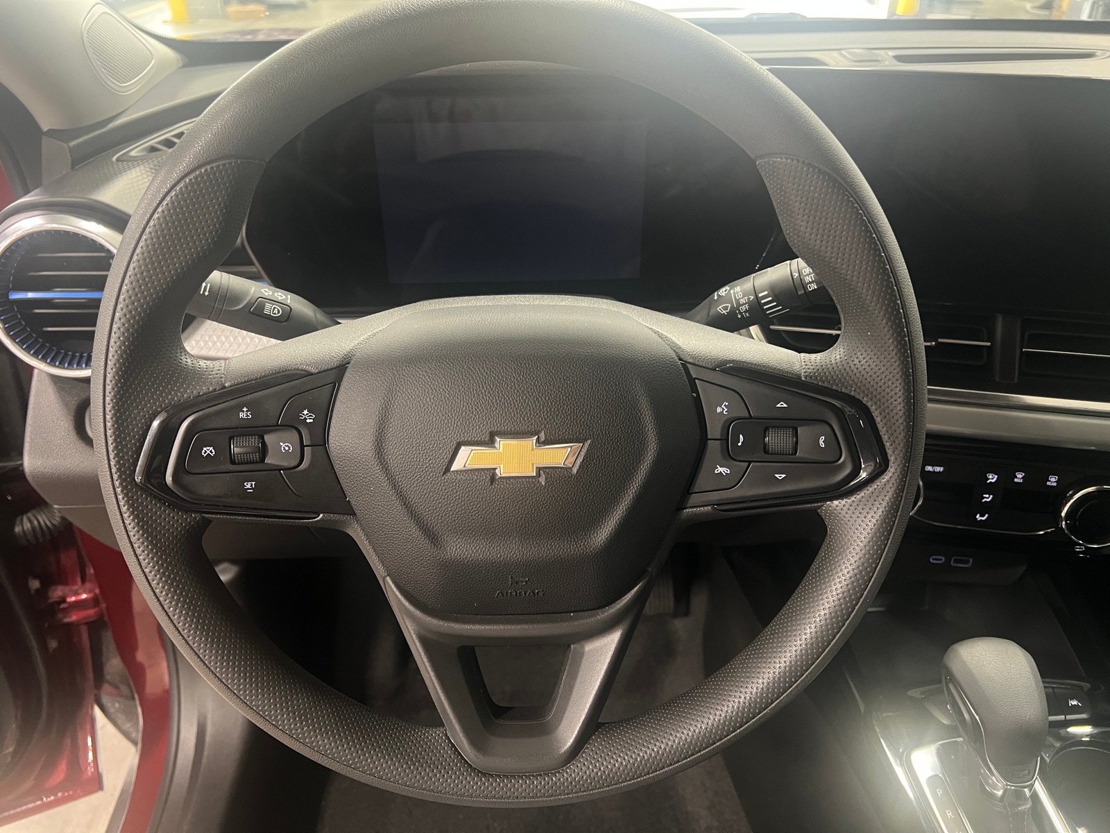 Thumbnail: 2025 Chevrolet Trax - 4