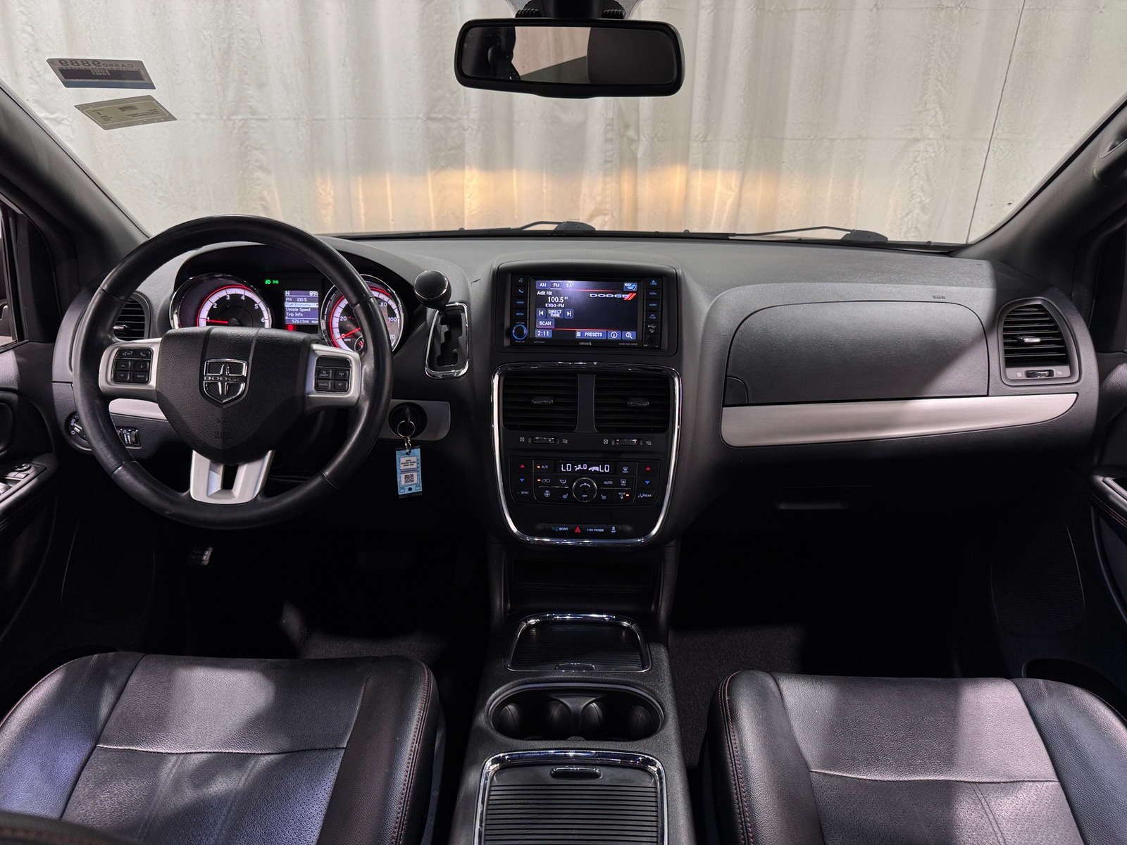 Thumbnail: 2019 Dodge Grand Caravan - 2