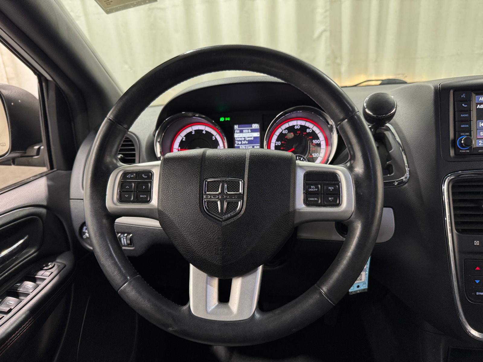 Thumbnail: 2019 Dodge Grand Caravan - 4