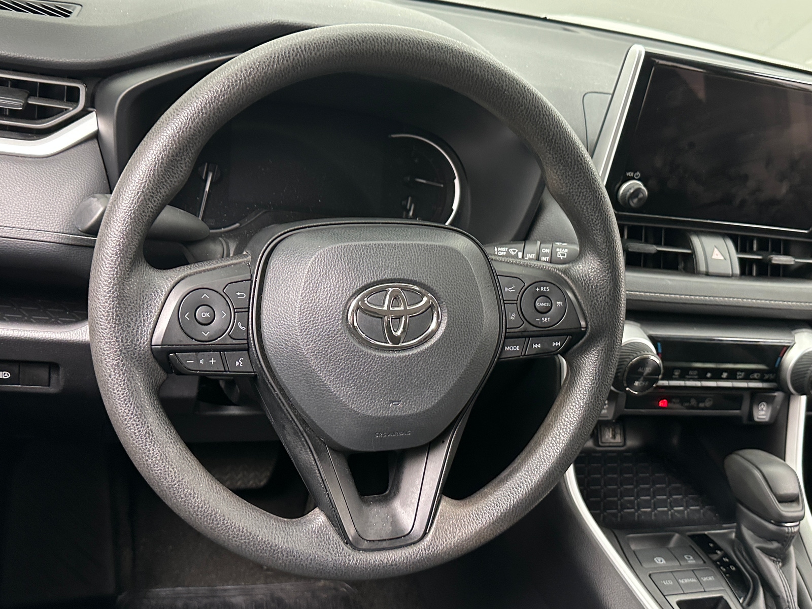 Thumbnail: 2025 Toyota RAV4 - 5