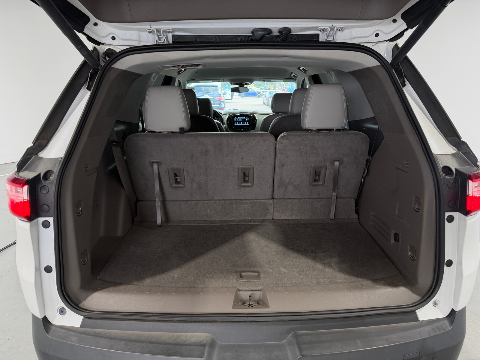 Thumbnail: 2019 Chevrolet Traverse - 7