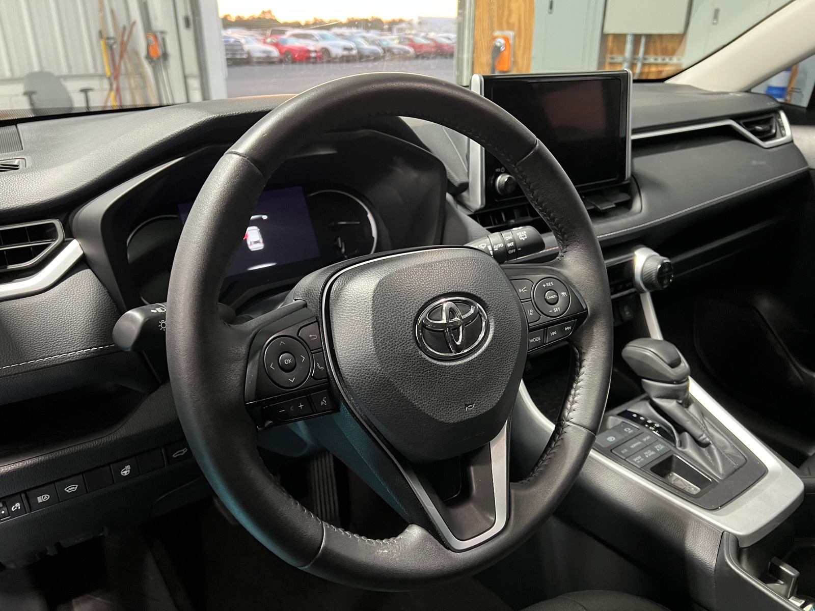Thumbnail: 2024 Toyota RAV4 - 5