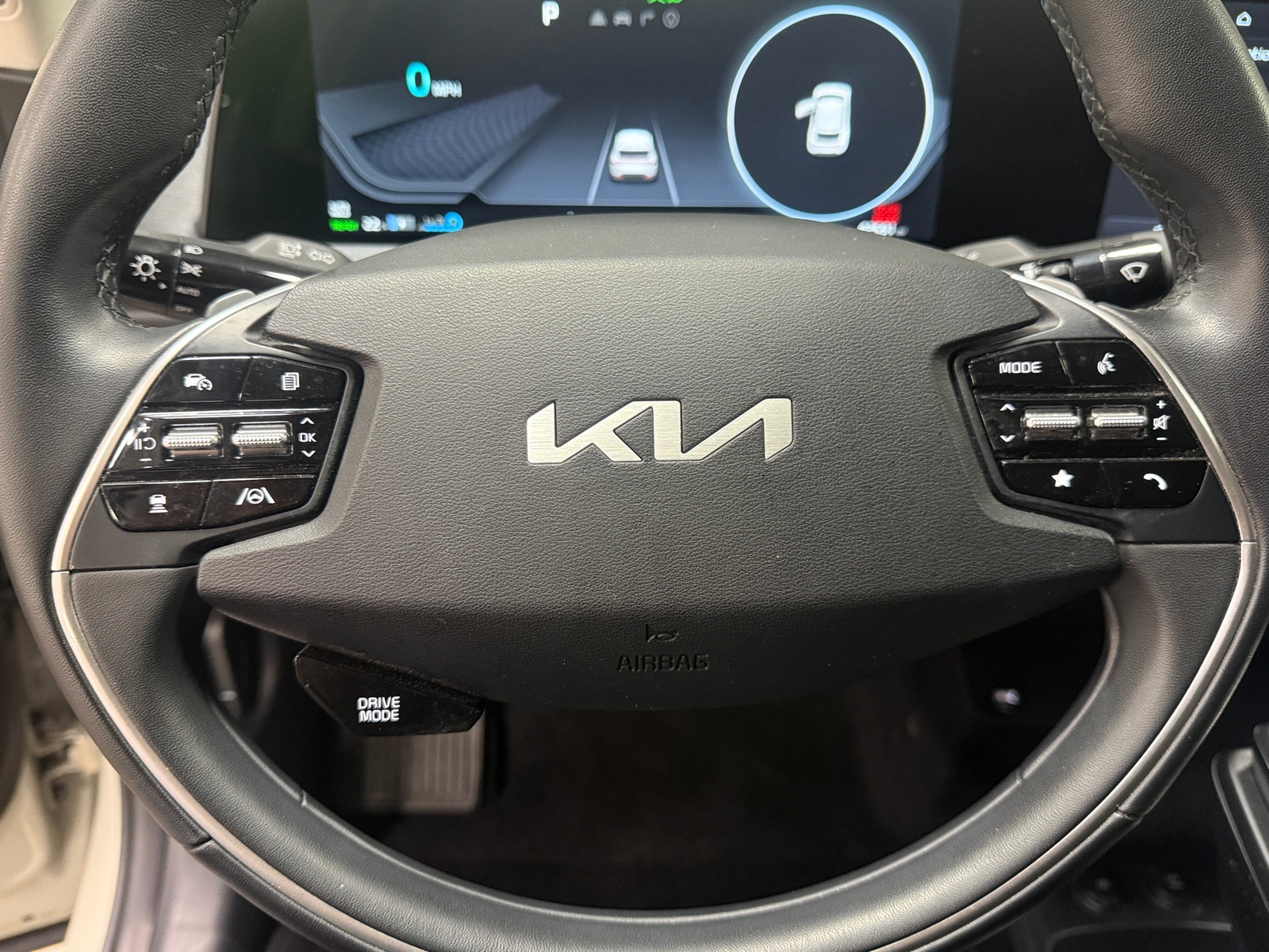 Thumbnail: 2023 Kia EV6 - 4