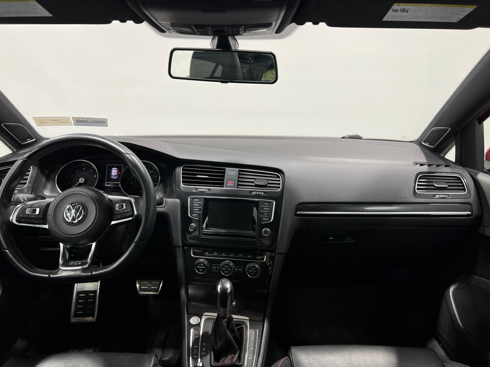 Thumbnail: 2015 Volkswagen Golf - 2