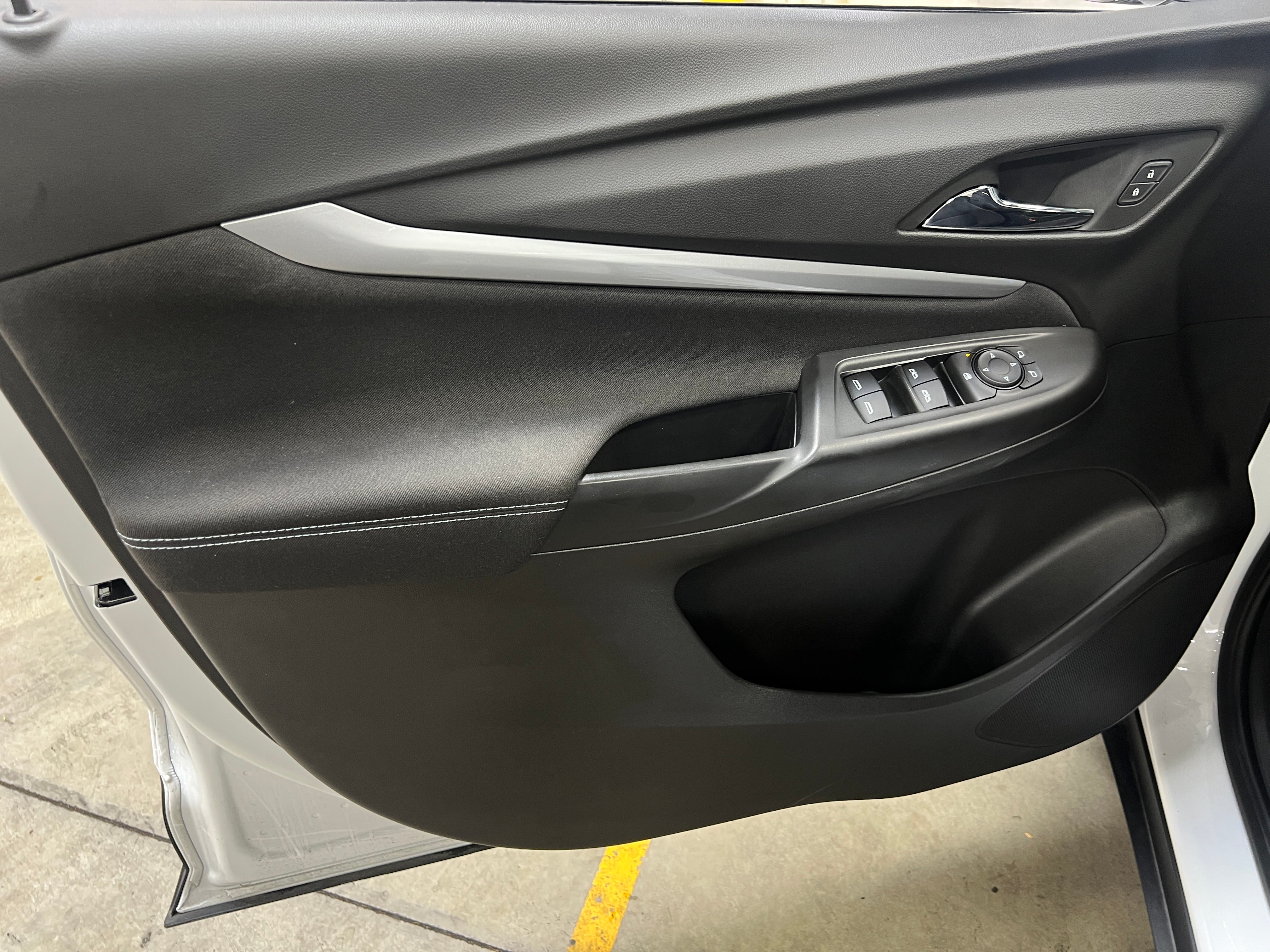 2023 Chevrolet Bolt EUV LT - Photo 10